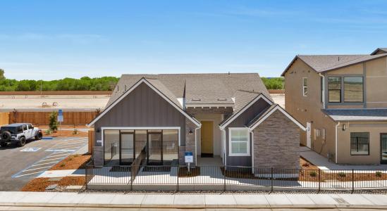 947 Lisbon Avenue, Tulare, California 93274, USA