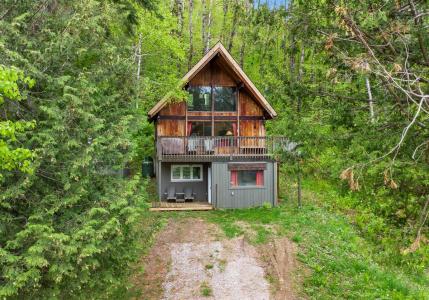 54  Ch. de la Montagne, Lac-Sainte-Marie, Québec J0X 1Z0, Canada