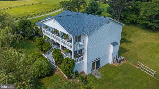 3187 Bishop Meade Road, Boyce, Virginia 22620, USA