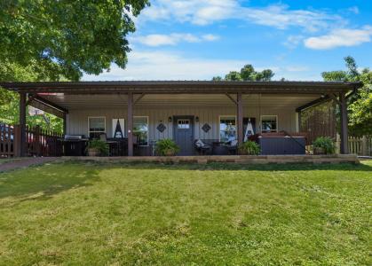 211 Hood St, Dover, Tennessee 37058