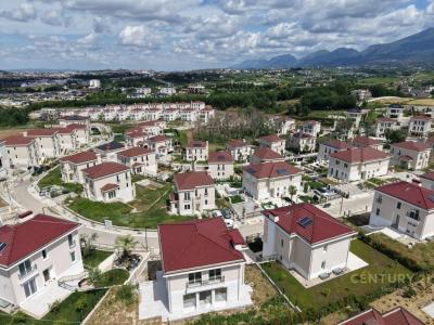 Qendra Tregtare TEG, Tirana, Albania