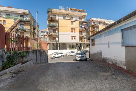 Viale dell'Autonomia, Gravina Di Catania, Sicilia 95030, איטליה