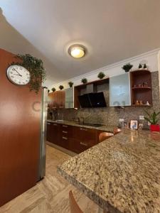 AVENIDA R-8 APARTAMENTO PLANTA BAJA EN SIETE MARES EN ALQUILER, Lechería, Anzoategui 6016, Venezuela