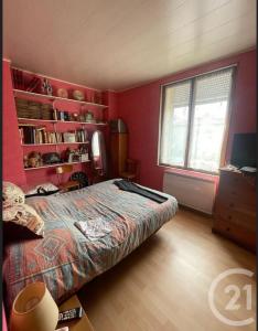 Amiens, Picardie 80080, France