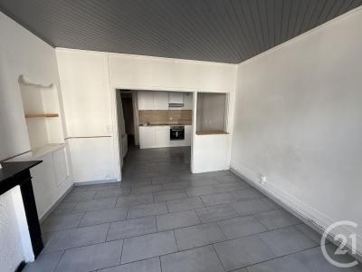 Hautmont, Nord-Pas-de-Calais 59330, France