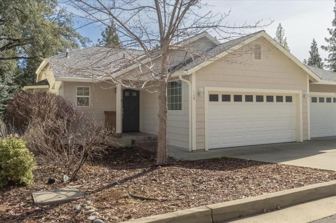 119 Fairway Village Court, Murphys, California 95247