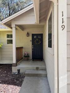 119 Fairway Village Court, Murphys, California 95247