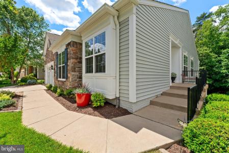 70 Battery Point Drive, Fredericksburg, Virginia 22406