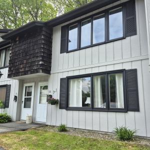 16 Oakwood Drive, Claremont, NH 03743, USA
