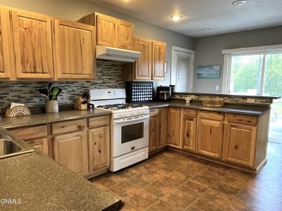 950 3rd Street, Carrington, ND 58421, USA
