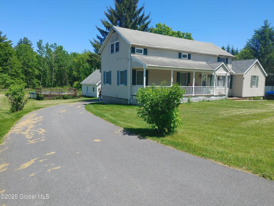 213 Alexandria Avenue, Ticonderoga, New York 12883, Amerika Birleşik Devletleri