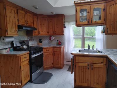 213 Alexandria Avenue, Ticonderoga, New York 12883, Amerika Birleşik Devletleri