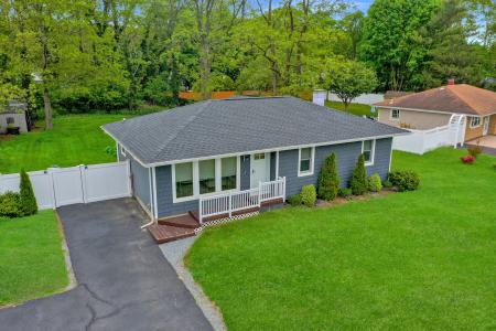 42 Sands Lane, Brookhaven, NY 11719, USA