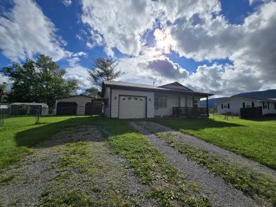 288 Machine Branch Rd, Ewing, Virgínia 24248, Estados Unidos