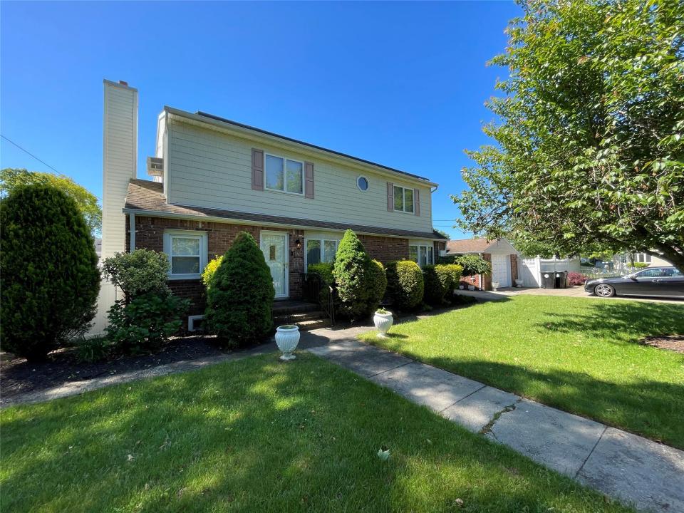 74 Webster Avenue, West Islip, Nueva York 11795, Estados Unidos