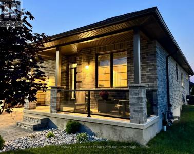 121 ROBIN RIDGE DRIVE, Central Elgin (belmont), Ontario L0L 1B0, Canada
