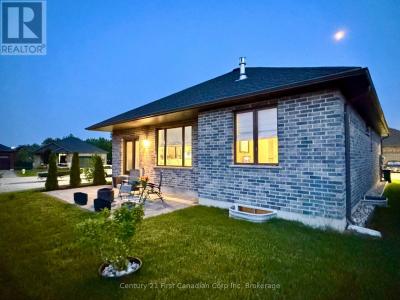 121 ROBIN RIDGE DRIVE, Central Elgin (belmont), Ontario L0L 1B0, Canada