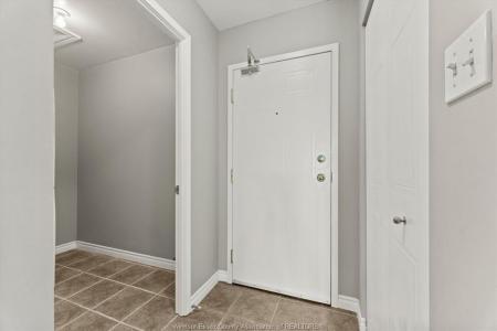1390 LAUZON ROAD, Windsor, Ontario N8S 3N1, Kanada