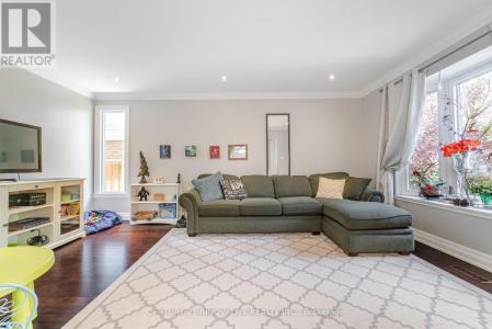 37 MASSEY STREET, Brampton (central Park), 安大略省 L6S 2V7, 加拿大