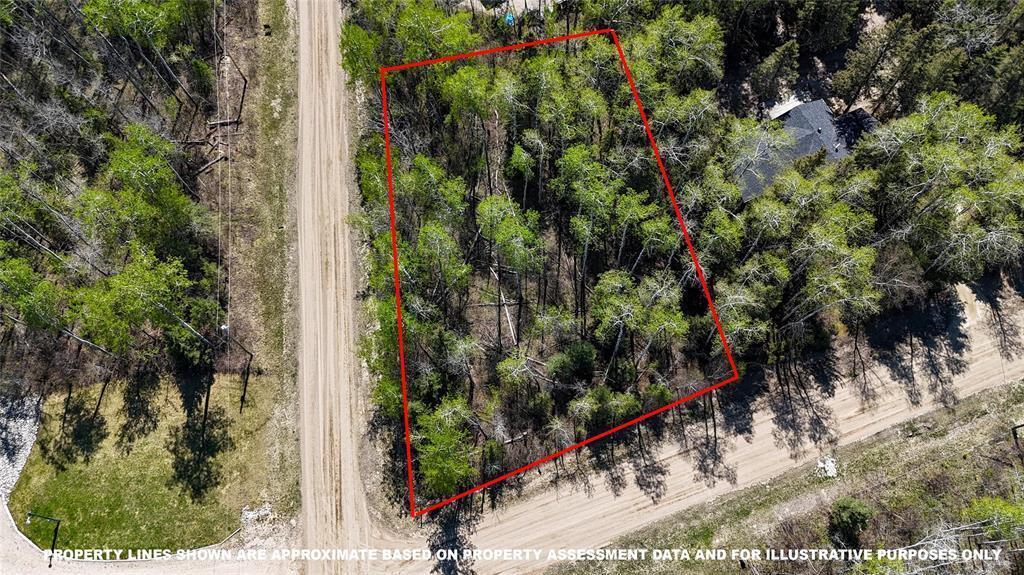 8 OSPREY DRIVE, Onanole, Manitoba R0J 1N0, Canada