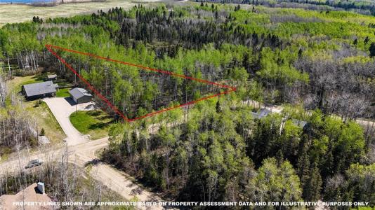 36 EAGLE CRESCENT EAST, Onanole, Manitoba R0J 1N0, Canadá