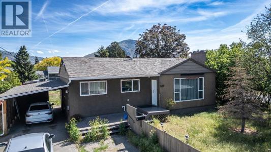 402 MULBERRY AVENUE, Kamloops, British Columbia V2B 2R2, Canada