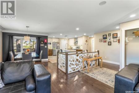 401 1ST STREET NE, Watson, Saskatchewan S0K 4V0, Canada