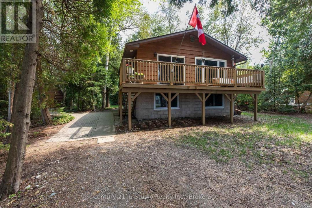 24 MIRAMICHI BAY ROAD, Saugeen Shores, Ontario N0H 2C6, Kanada