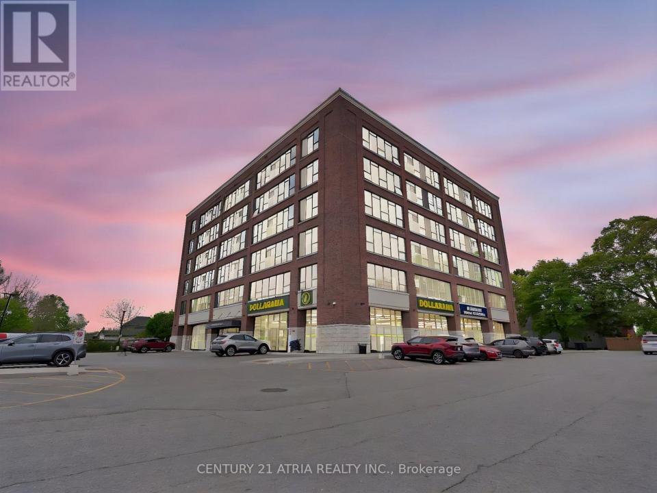 109 KING AVENUE EAST, Clarington (newcastle), Ontario L1B 0V5, Canada