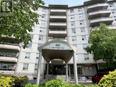 80 GRANDRAVINE DRIVE, Toronto (york University Heights), Ontario M3J 1B2, Canada