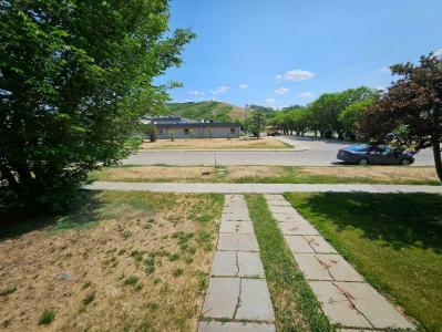 8814 96 STREET, Peace River, Alberta T8S 1R6, Kanada