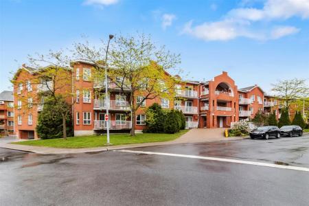 1020 Rue Melatti, Montréal (LaSalle), Quebec H8N 3A2, Canada