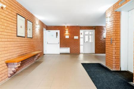 1020 Rue Melatti, Montréal (LaSalle), Quebec H8N 3A2, Canada