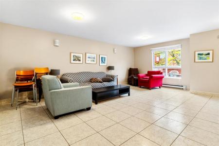 1020 Rue Melatti, Montréal (LaSalle), Quebec H8N 3A2, Canada
