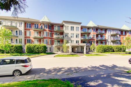 7928 Ch. Kingsley, Côte-Saint-Luc, Квебек H4W 3L5, Канада