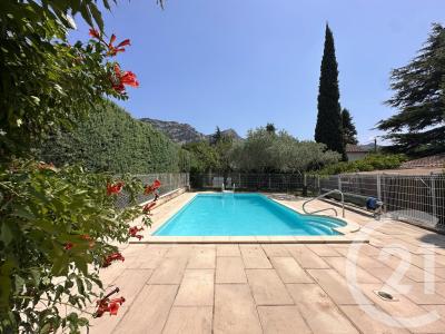 Robion, Provence-Alpes-Côte D'Azur 84440, Frankreich