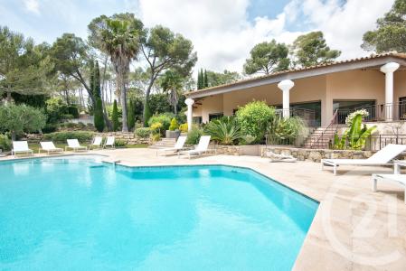 Mougins, Provence-Alpes-Côte D'Azur 06250, Francja