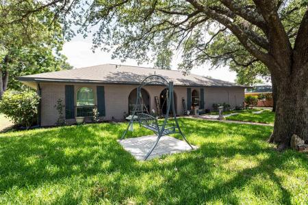 1229 Surry Place Drive, Cleburne, Техас 76033, Соединенные Штаты