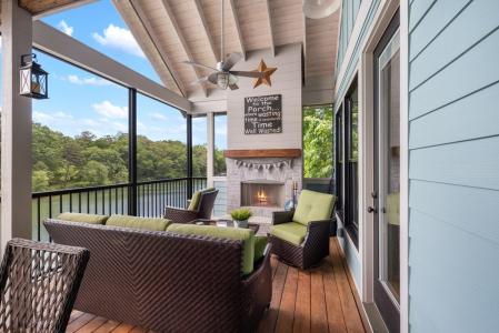 137 Kilmoore Lane, Hayesville, 노스 캐롤라이나 28904, 미국