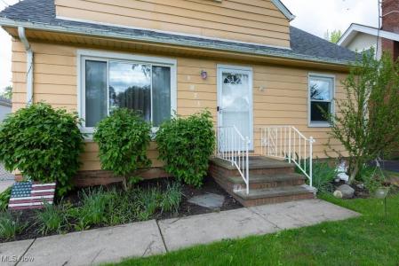 1271 Lander Road, Mayfield Heights, Ohio 44124