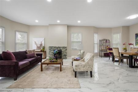 65 Melbourne Street, Detroit, Michigan 48202, USA