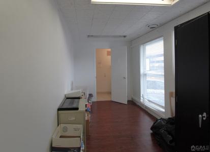 637 Georges Road, North Brunswick, ניו ג'רזי 08902, ארצות הברית של אמריקה
