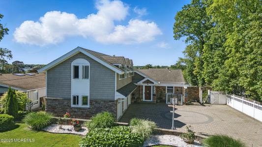 141 Cranmoor Drive, Toms River, NJ 08753, USA