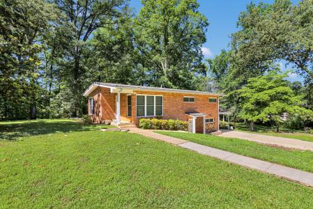 224 North Highland, Fulton, Mississippi 38843, États-Unis