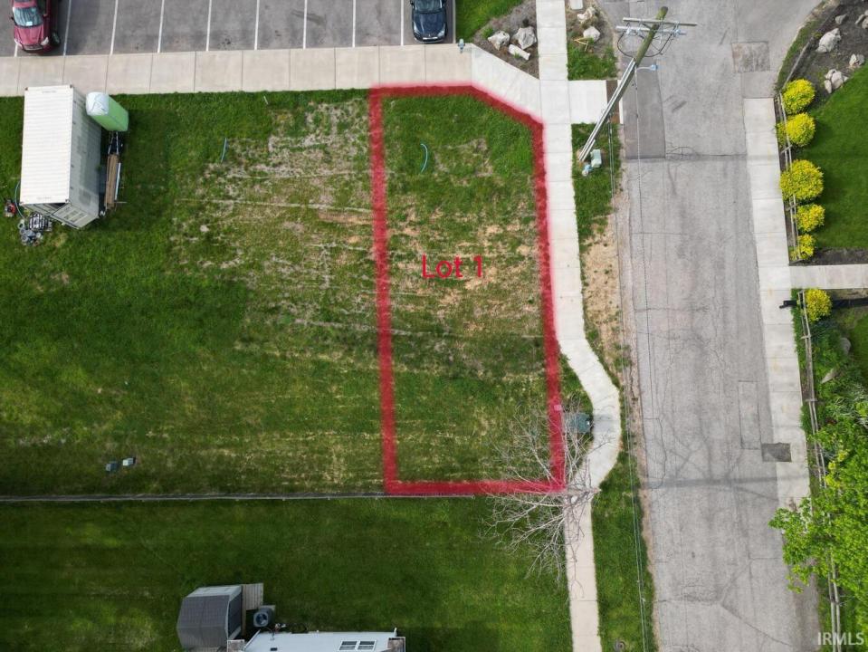 1305 E Short Street, Bloomington, Indiana 47401