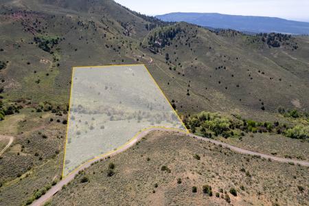 19200 N Paradise Park Road, Lapoint, Utah 84039, États-Unis
