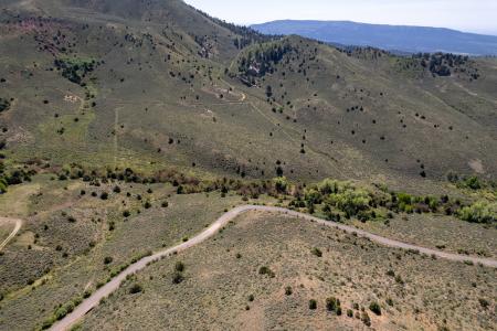 19200 N Paradise Park Road, Lapoint, Utah 84039, États-Unis