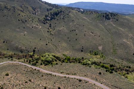 18500 N Paradise Park Road, Lapoint, Utah 84039, États-Unis