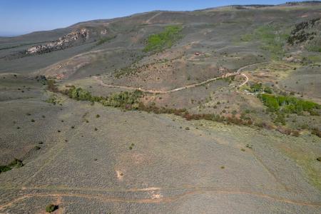 18500 N Paradise Park Road, Lapoint, Utah 84039, États-Unis