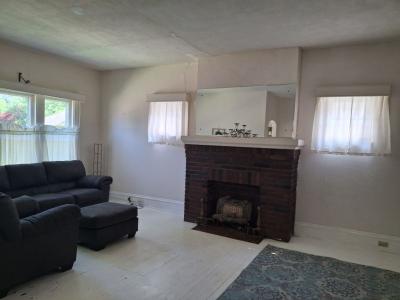 38 Douglas Place, Jamestown, New York 14701, Stati Uniti